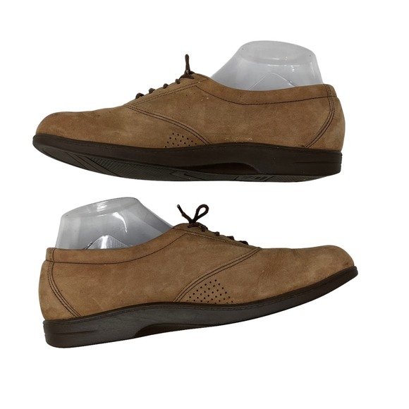 SAS Brown Leather Flats - Picture 2 of 10